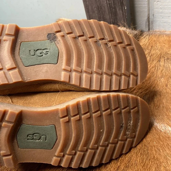 Womens UGG winter boots size 5 check them out very nice thanks 🙏 - Picture 6 of 9